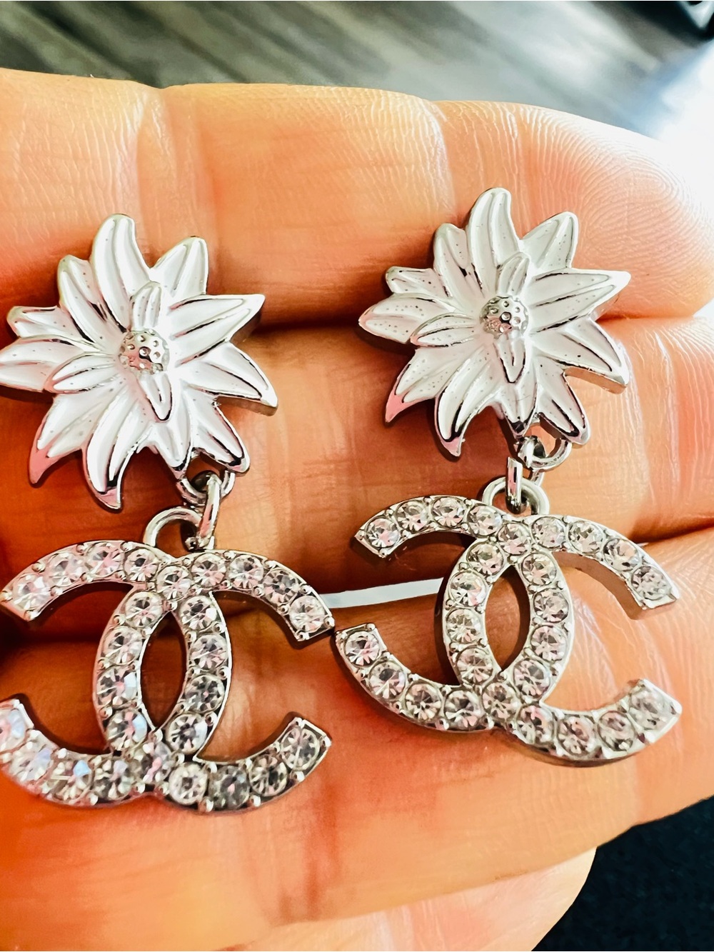 Silver fashion Crystal Flower Drop Earrings 1.5 inch
